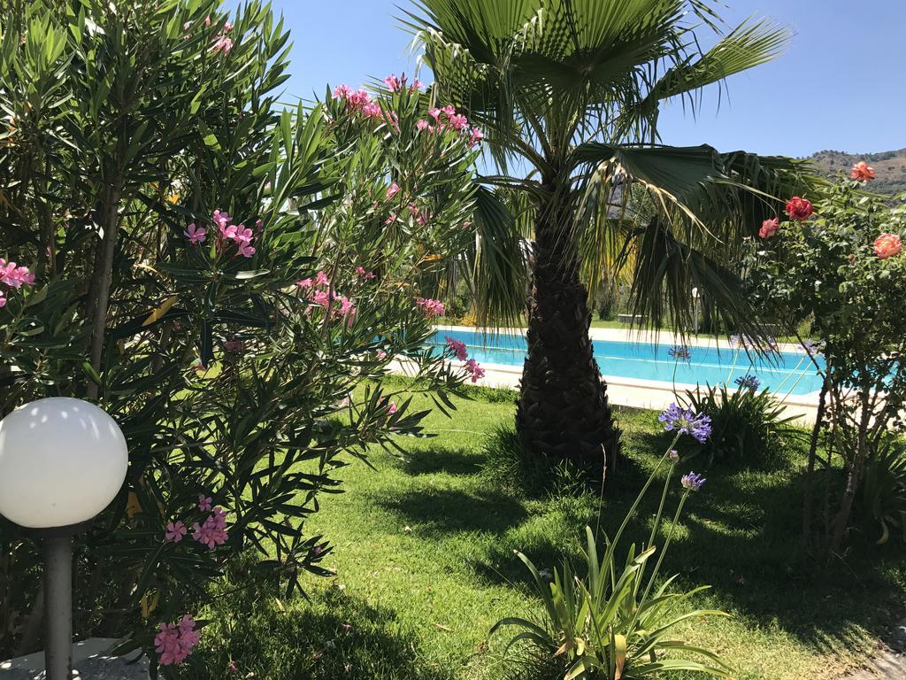 פרנקווילה די סיציליה Villa Uliveto מראה חיצוני תמונה